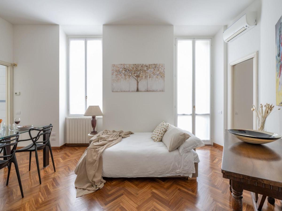 The Best Rent - Gorgeous Two-Bedroom Apartment In Porta Nuova District Milaan Buitenkant foto