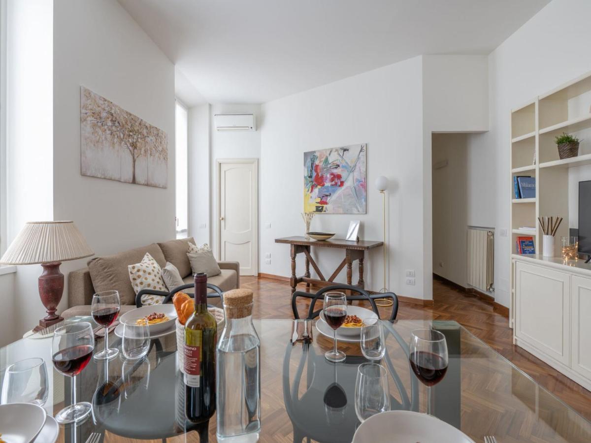 The Best Rent - Gorgeous Two-Bedroom Apartment In Porta Nuova District Milaan Buitenkant foto
