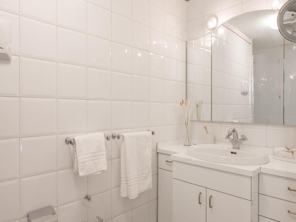 The Best Rent - Gorgeous Two-Bedroom Apartment In Porta Nuova District Milaan Buitenkant foto