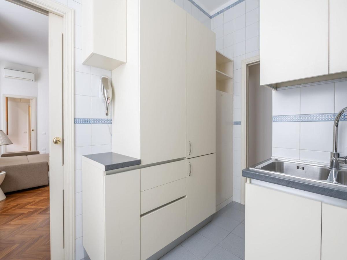 The Best Rent - Gorgeous Two-Bedroom Apartment In Porta Nuova District Milaan Buitenkant foto